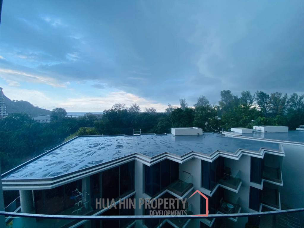 The Pine : 1 Bedroom Sea View Condo