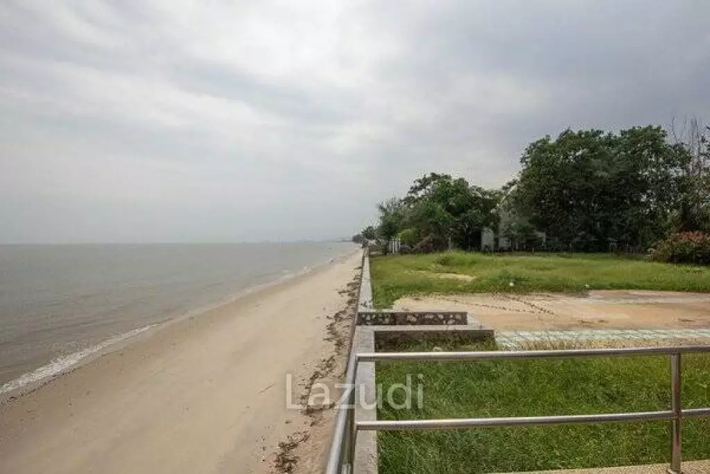 2 Bed Beachfront Condo