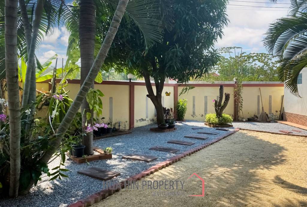 2 Storey : Stand Alone House On A Big Land Plot
