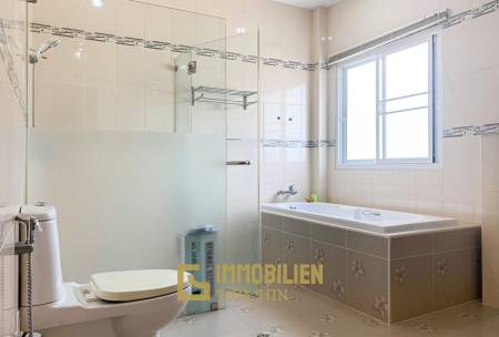 1,216 metro cuadrado 8 ` 8 Baño Villa de Venta