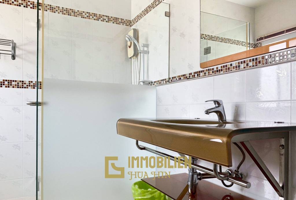 1,216 metro cuadrado 8 ` 8 Baño Villa de Venta