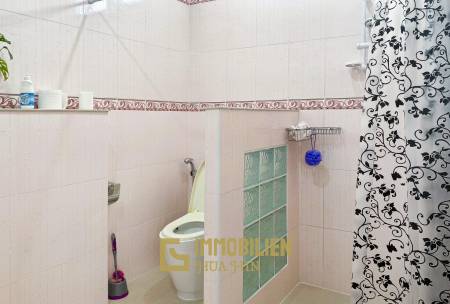 1,216 metro cuadrado 8 ` 8 Baño Villa de Venta