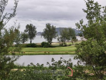 The Sanctuary: 2Bed Golf Course View + Sea View