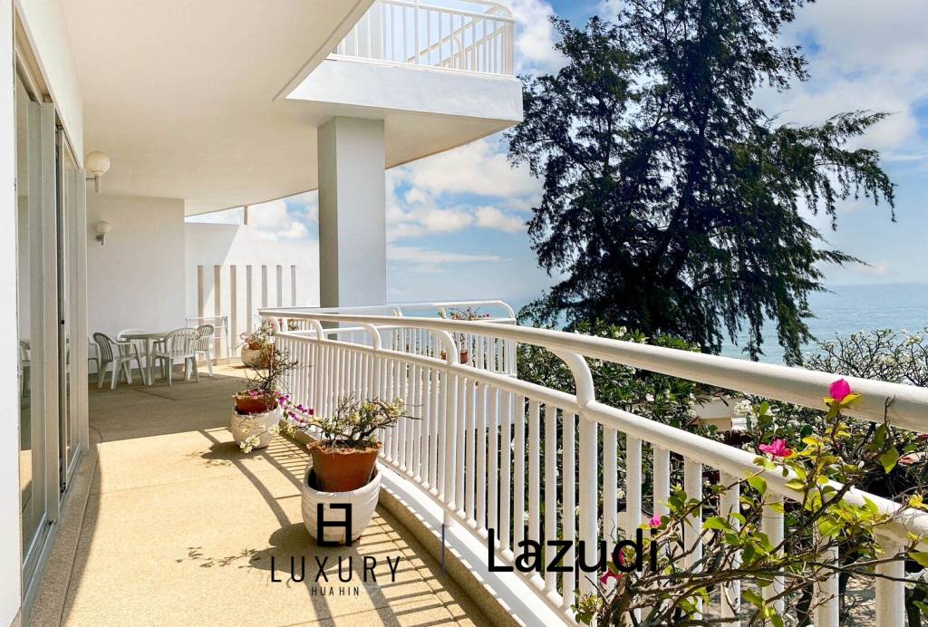 Baan Chom View : 2 Bedroom Sea View Condo