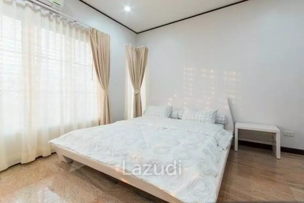 3 Bed Villa with Mountain View