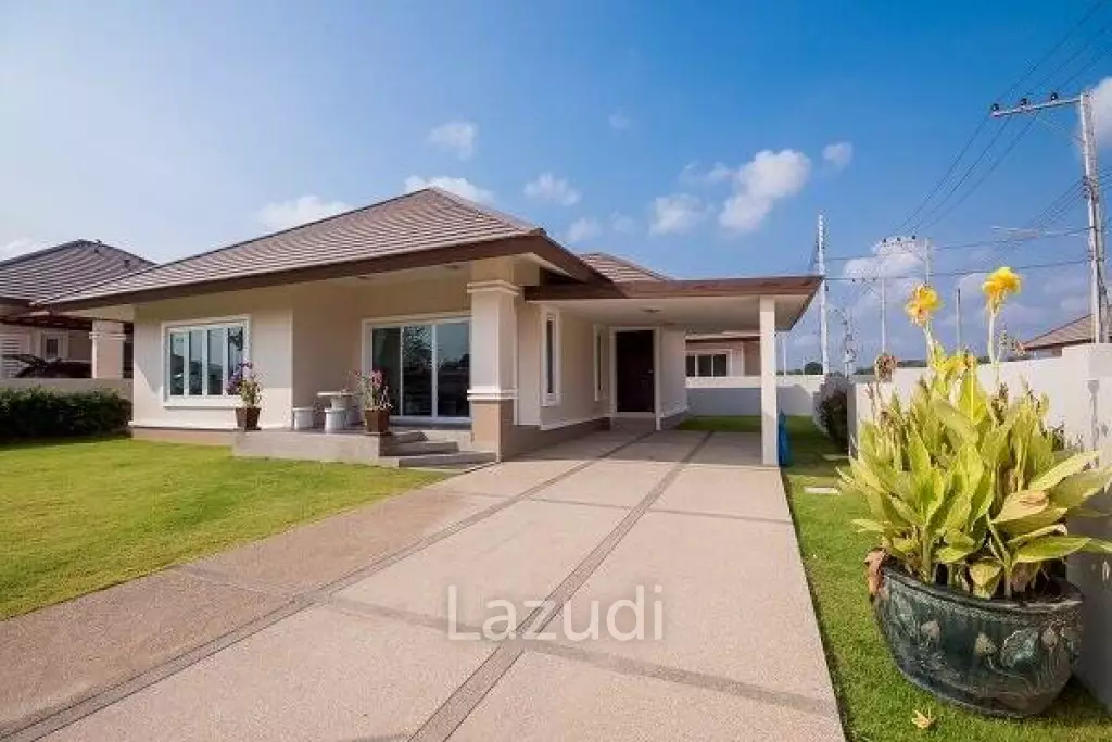 3 Bed Villa with Mountain View