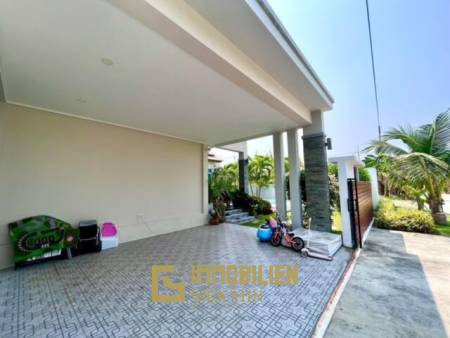 SINGLE - STOREY HOUSE ON SOI 94 : 3 Bed Villa with Pool in Hua Hin