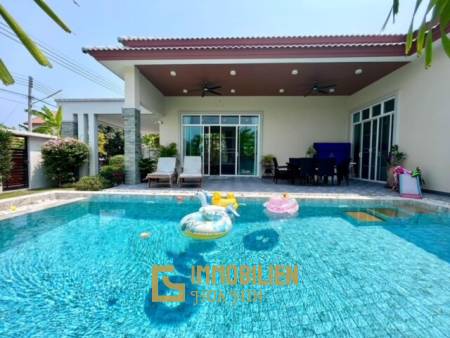 SINGLE - STOREY HOUSE ON SOI 94 : 3 Bed Villa with Pool in Hua Hin