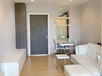 Studio 30 SQ.M Urbano Absolute Sathon-Taksin