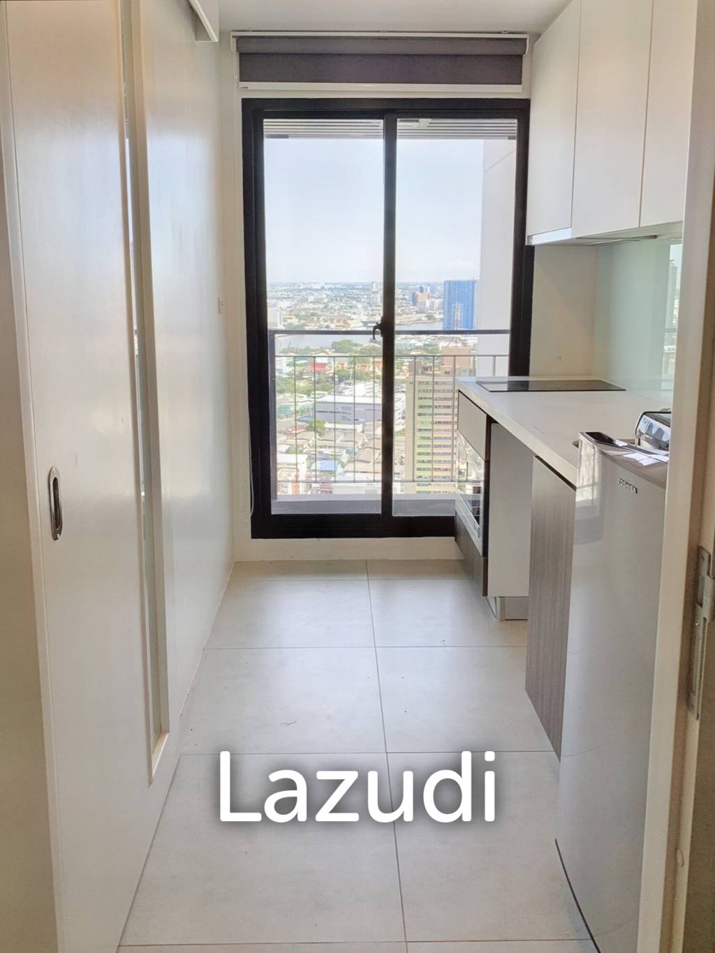 Studio 30 SQ.M Urbano Absolute Sathon-Taksin