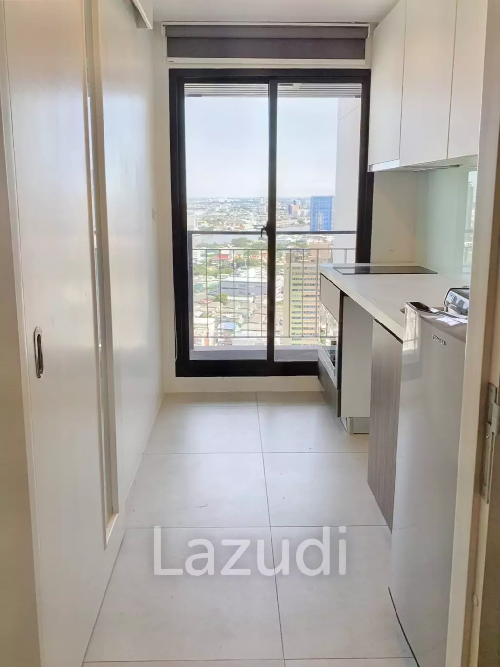 Studio 30 SQ.M Urbano Absolute Sathon-Taksin