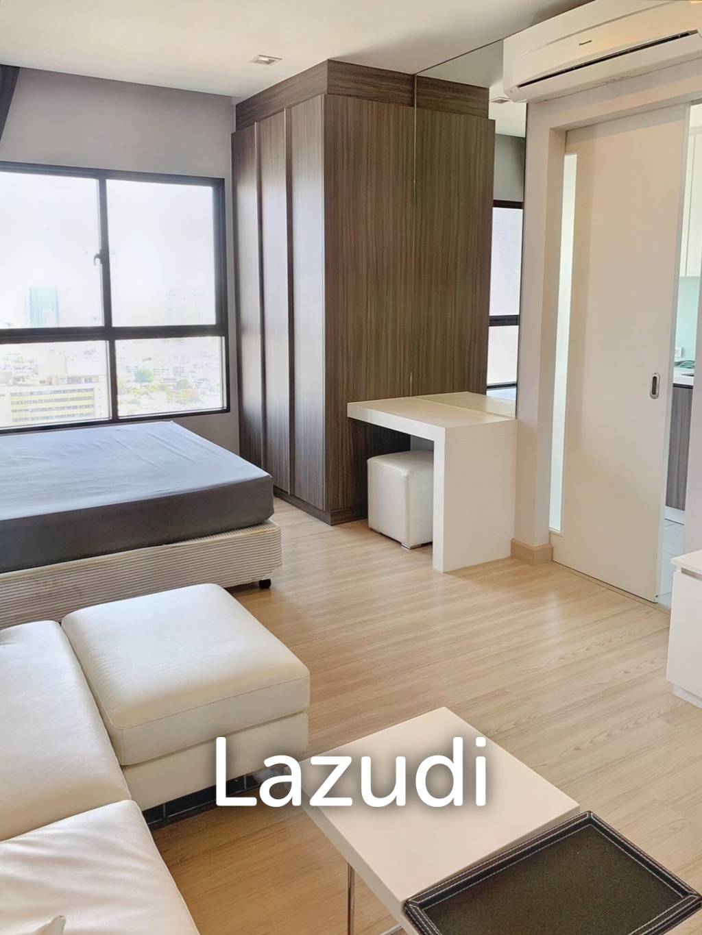 Studio 30 SQ.M Urbano Absolute Sathon-Taksin