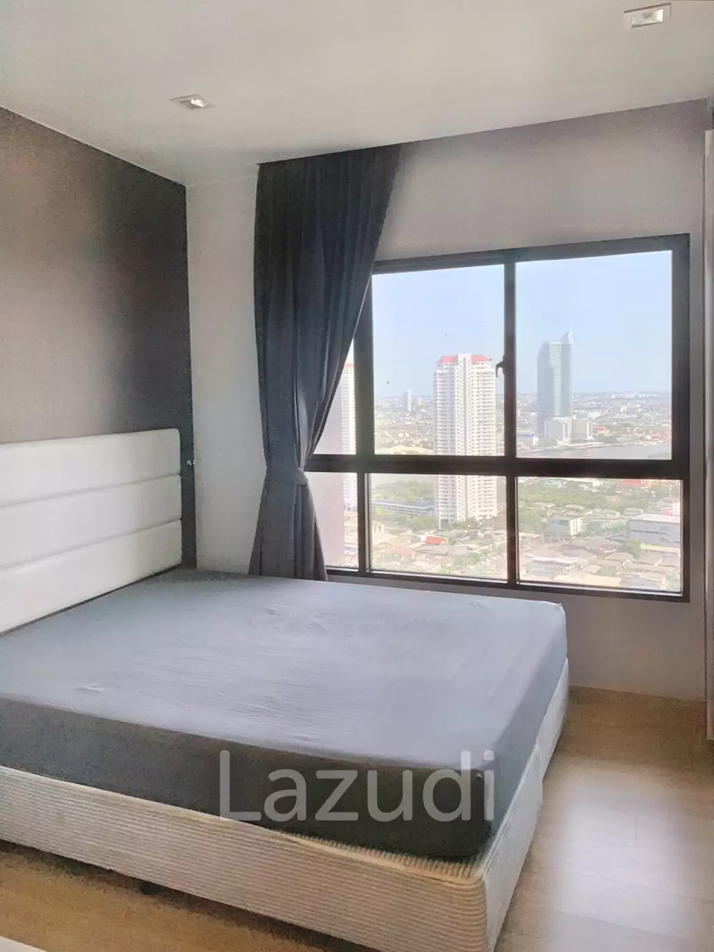 Studio 30 SQ.M Urbano Absolute Sathon-Taksin
