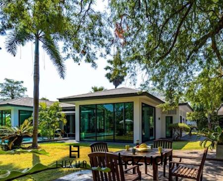 MODERN VILLA IN BANG GAO CHA-AM : 4 bed close to beach