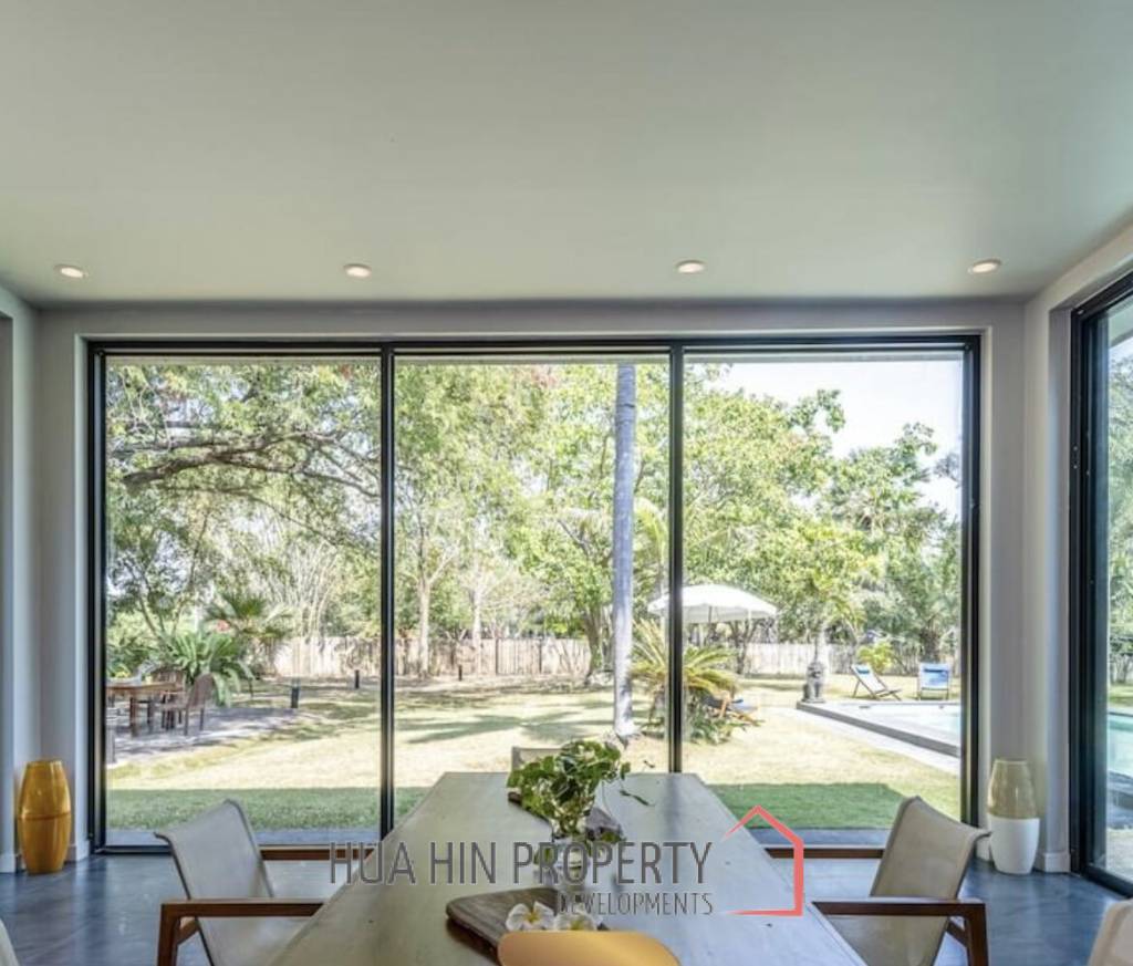 MODERN VILLA IN BANG GAO CHA-AM : 4 bed close to beach