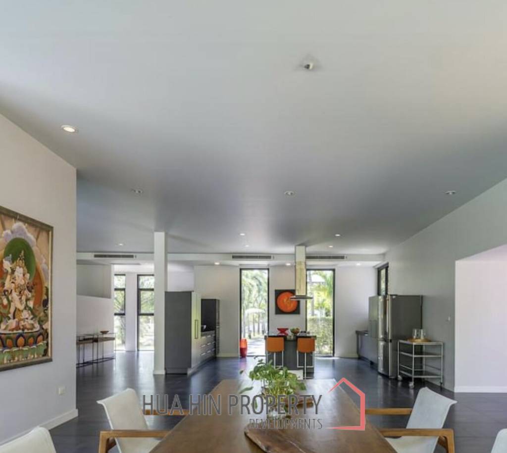 MODERN VILLA IN BANG GAO CHA-AM : 4 bed close to beach