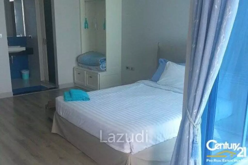 1 Bed beachfront condo