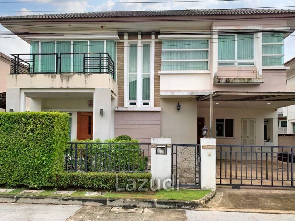 4 Bed 4 Bath 245 SQ.M Bangkok Boulevard Teparak-Wongwaen