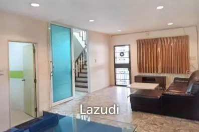 4 Bed 144 SQ.M 3 Storey Townhome on Ladprao Road