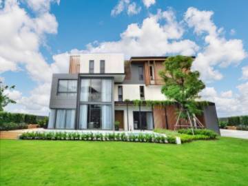 4 Bed 6 Bath 449 SQ.M. B8 Altitude Mastery Sukhumvit