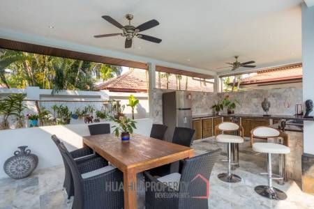 HANA VILLAGE 3 : 6 bed luxury pool villa