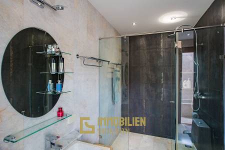 2,140 m² 6 Chambre 5 Salle de bain Villa Pour Vente