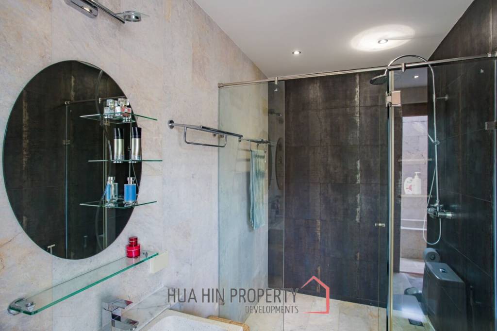 HANA VILLAGE 3 : 6 bed luxury pool villa