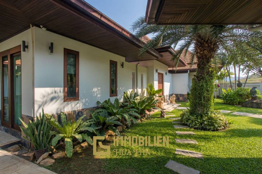 2,140 qm 6 Bett 5 Bad Villa Für Verkauf