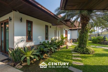 HANA VILLAGE 3 : 6 bed luxury pool villa