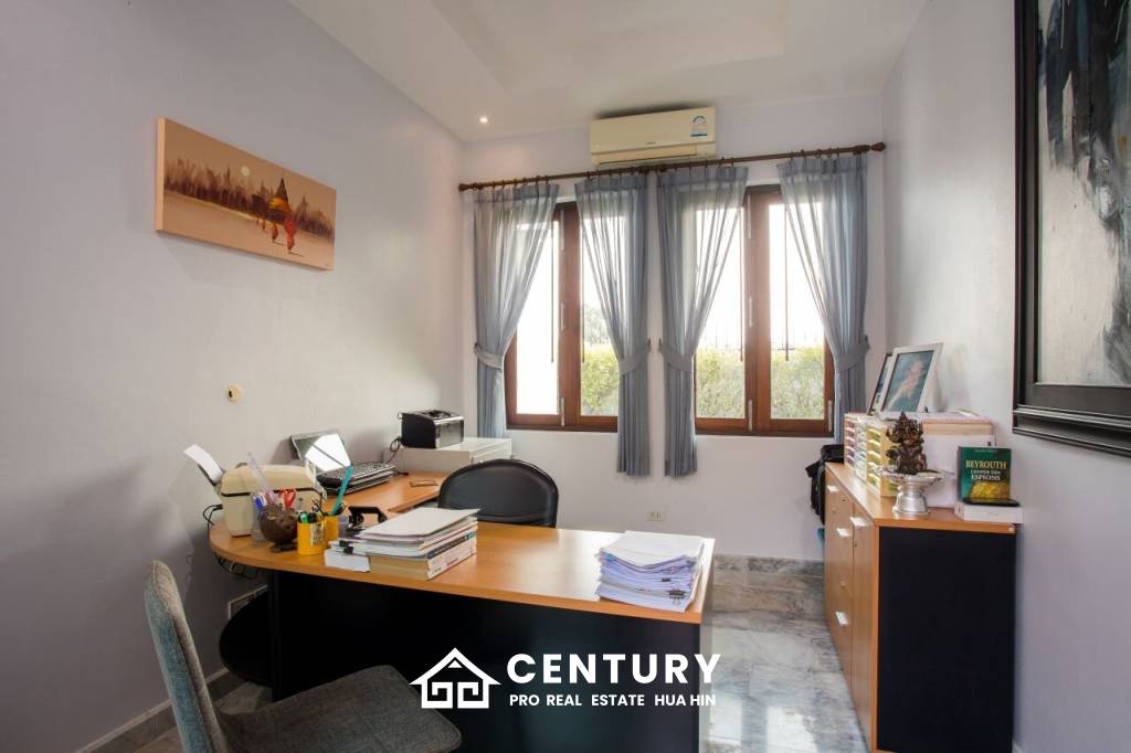 HANA VILLAGE 3 : 6 bed luxury pool villa