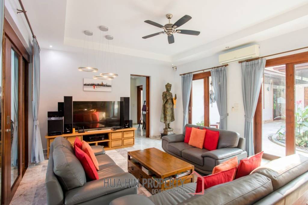HANA VILLAGE 3 : 6 bed luxury pool villa