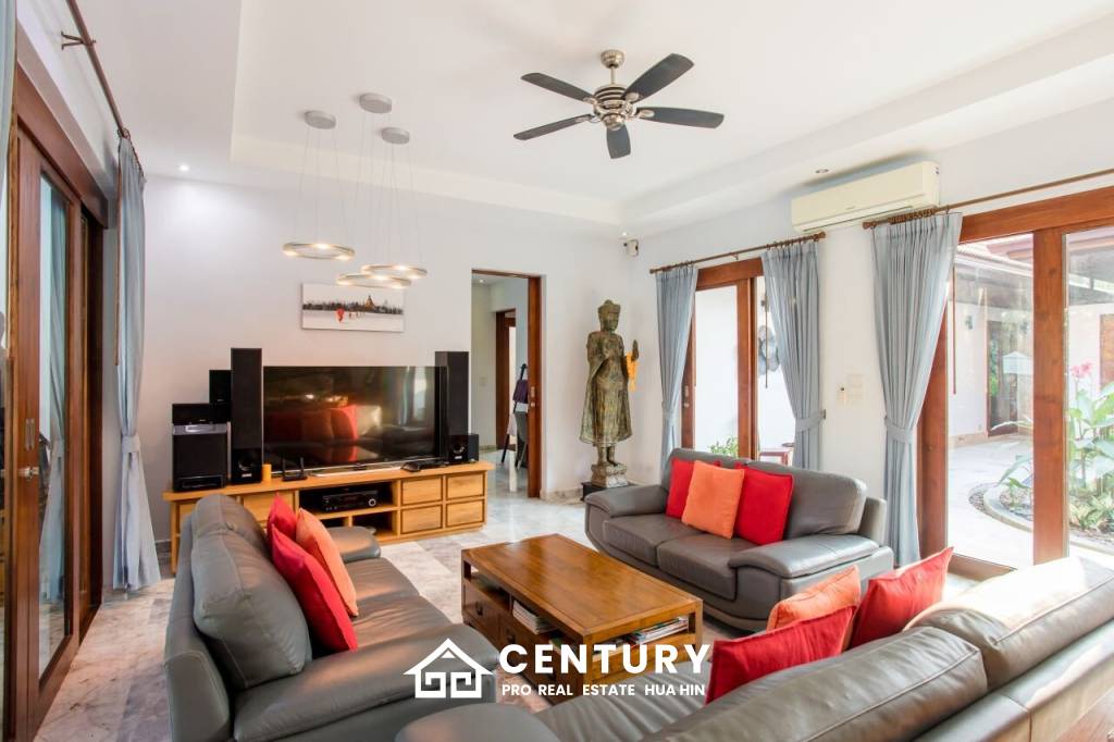 HANA VILLAGE 3 : 6 bed luxury pool villa