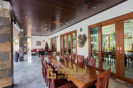 HANA VILLAGE 3 : 6 bed luxury pool villa