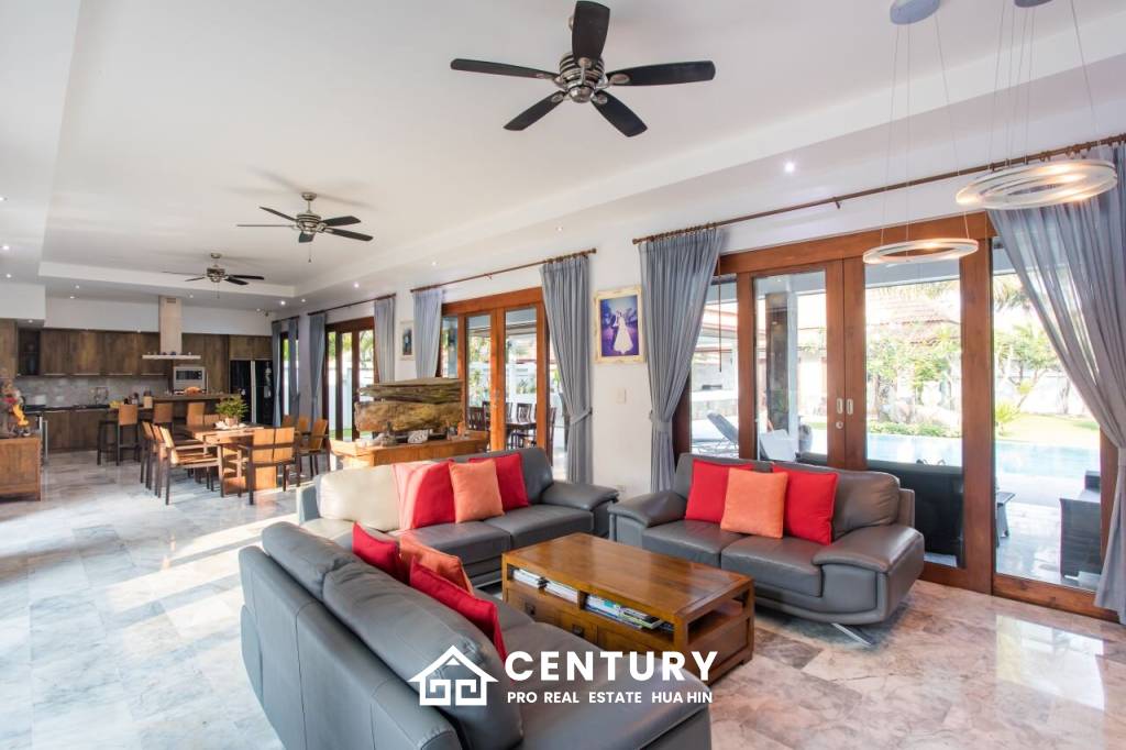 HANA VILLAGE 3 : 6 bed luxury pool villa