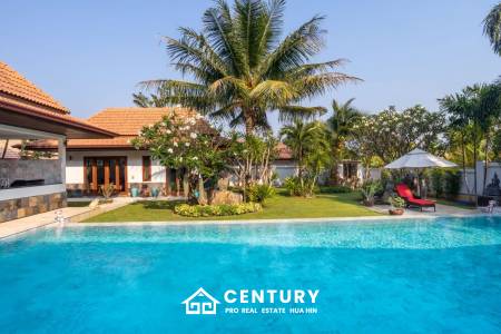 HANA VILLAGE 3 : 6 bed luxury pool villa