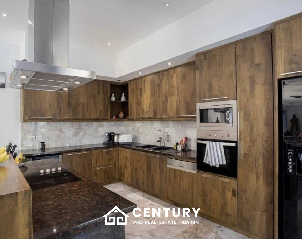 HANA VILLAGE 3 : 6 bed luxury pool villa