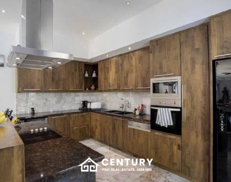 HANA VILLAGE 3 : 6 bed luxury pool villa