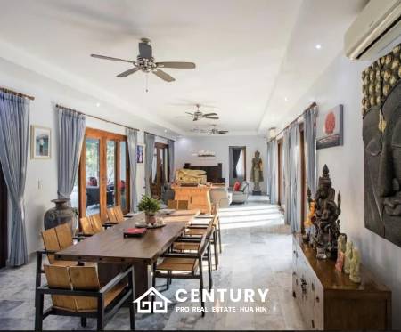 HANA VILLAGE 3 : 6 bed luxury pool villa