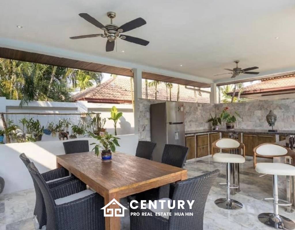 HANA VILLAGE 3 : 6 bed luxury pool villa