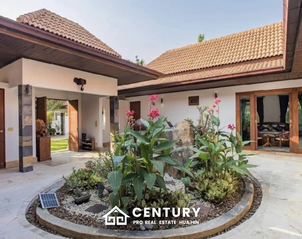 HANA VILLAGE 3 : 6 bed luxury pool villa