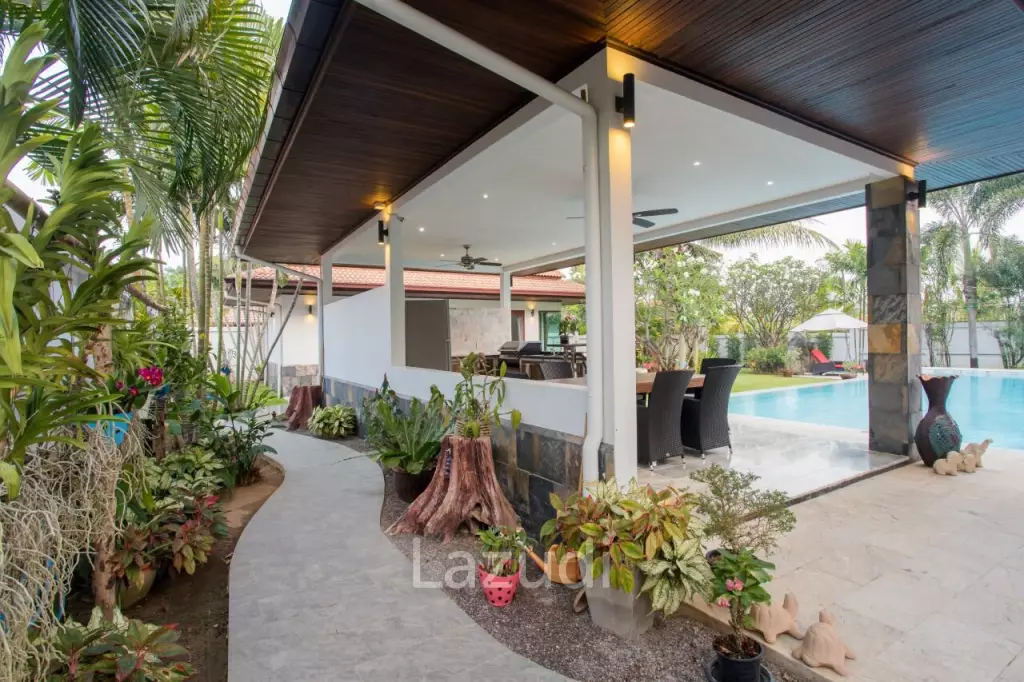 HANA VILLAGE 3 : 6 bed luxury pool villa