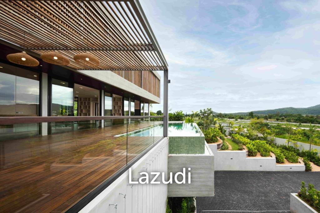 VILLA GAIA : LUXURIOUS 2 STOREY 4 BED POOL VILLA