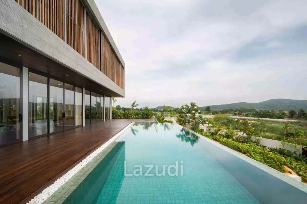 VILLA GAIA : LUXURIOUS 2 STOREY 4 BED POOL VILLA