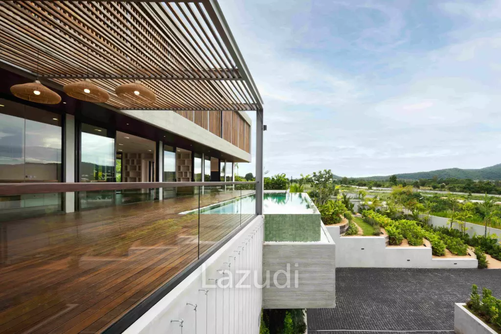VILLA GAIA : LUXURIOUS 2 STOREY 4 BED POOL VILLA