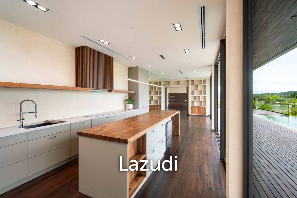 VILLA GAIA : LUXURIOUS 2 STOREY 4 BED POOL VILLA