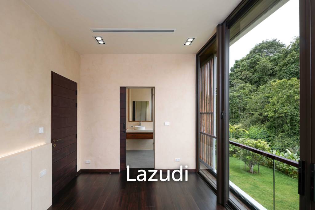 VILLA GAIA : LUXURIOUS 2 STOREY 4 BED POOL VILLA