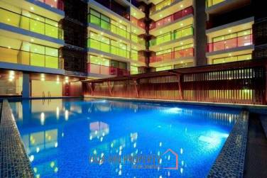 2 Bed Sea View Condo in Town