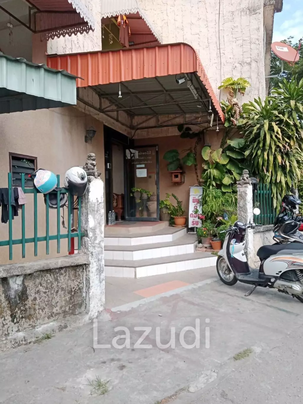 Good location Dormitory for sale in Chiang Mai