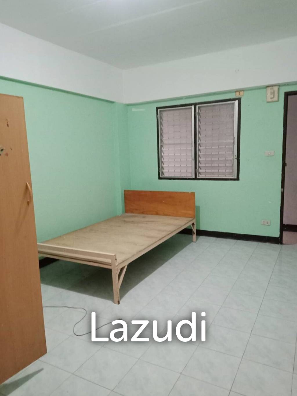 Good location Dormitory for sale in Chiang Mai