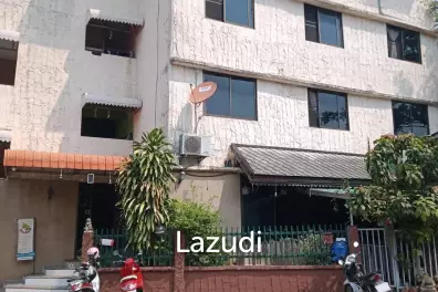 Good location Dormitory for sale in Chiang Mai